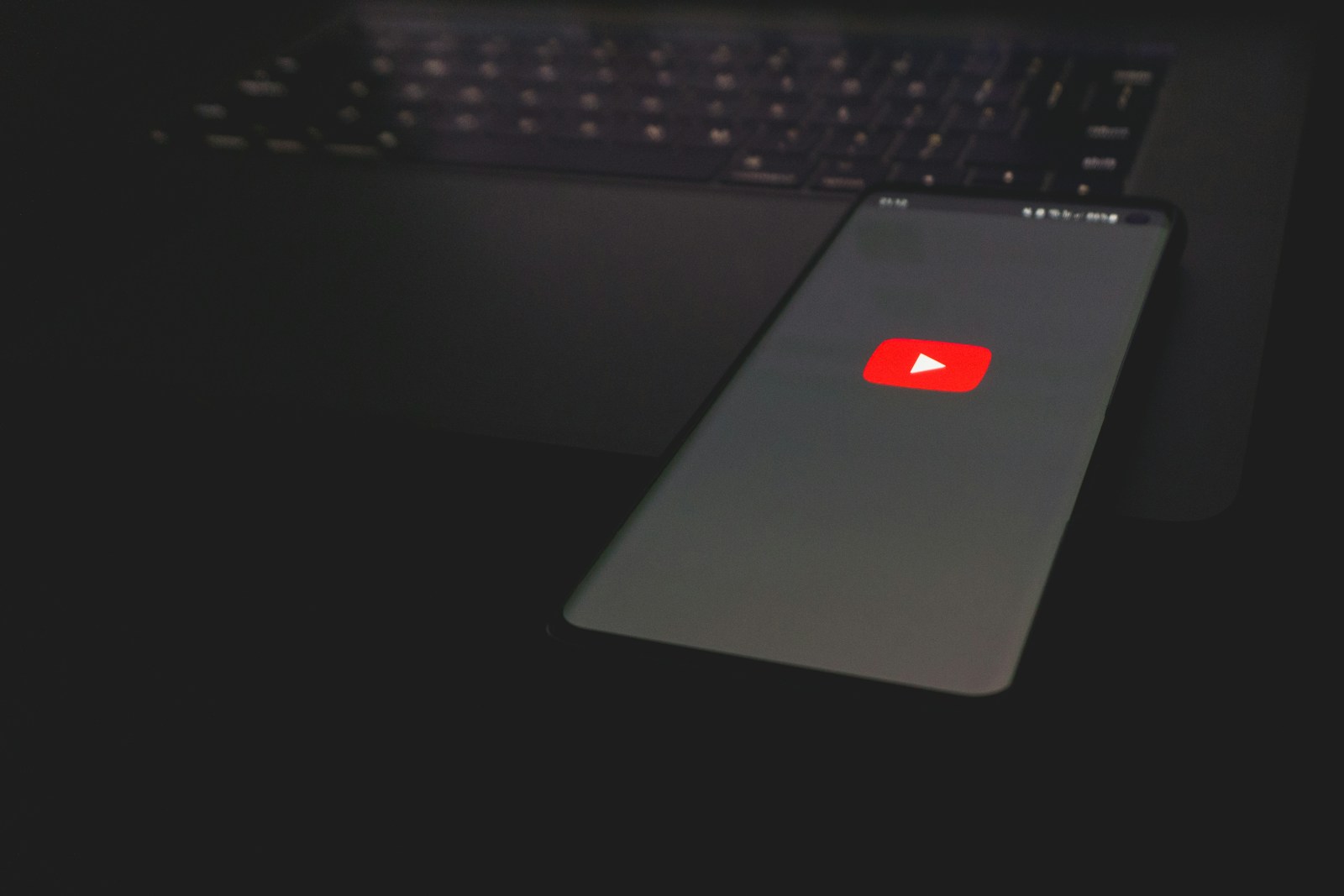 Live de 2 Horas no YouTube: 6 Fatos Pouco Conhecidos Sobre Retenção e Audiência em 2026